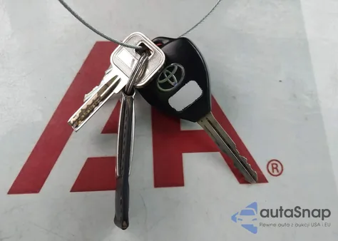 2009 Toyota Camry Xle z USA, uszkodzony, nr VIN 4T1BE46KX9U815334